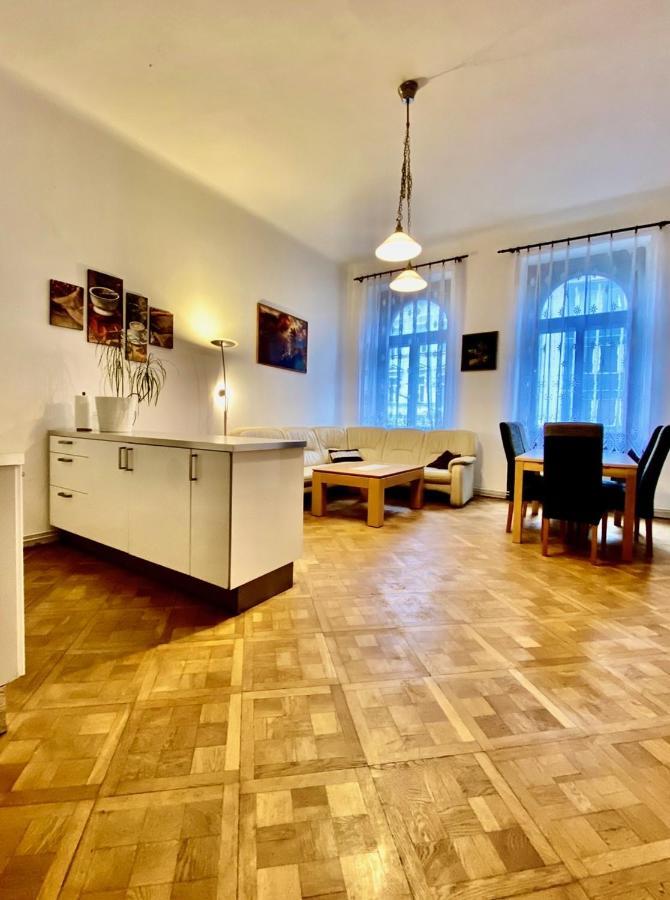 Spacious Cozy Apartments In Centre Prague Ngoại thất bức ảnh
