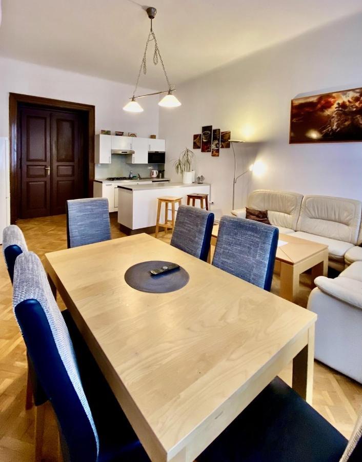 Spacious Cozy Apartments In Centre Prague Ngoại thất bức ảnh
