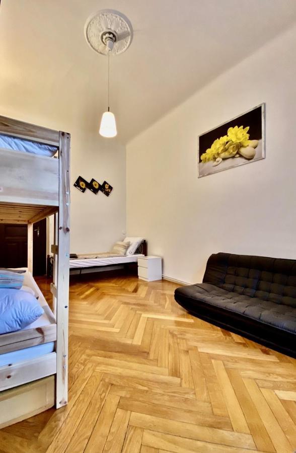Spacious Cozy Apartments In Centre Prague Ngoại thất bức ảnh