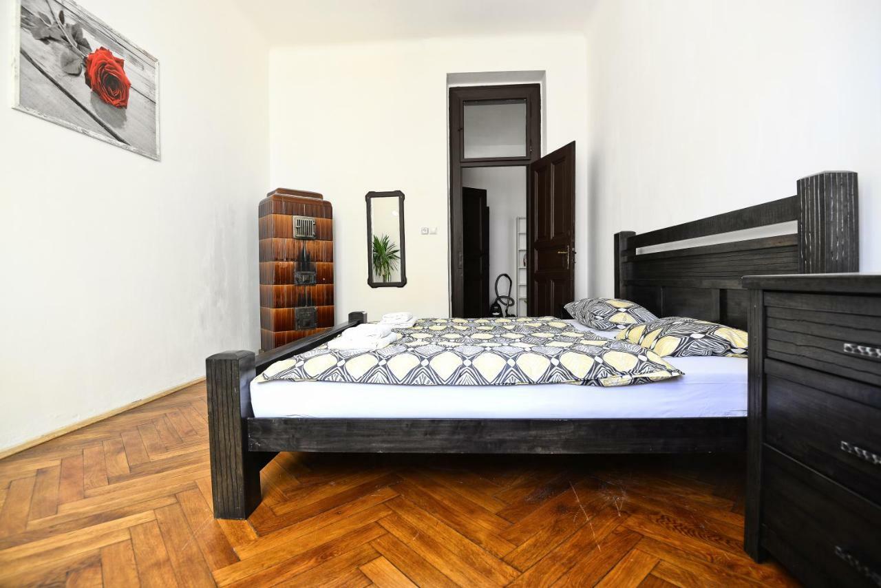 Spacious Cozy Apartments In Centre Prague Ngoại thất bức ảnh