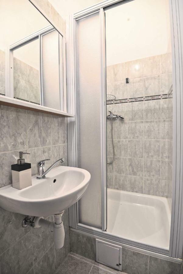 Spacious Cozy Apartments In Centre Prague Ngoại thất bức ảnh