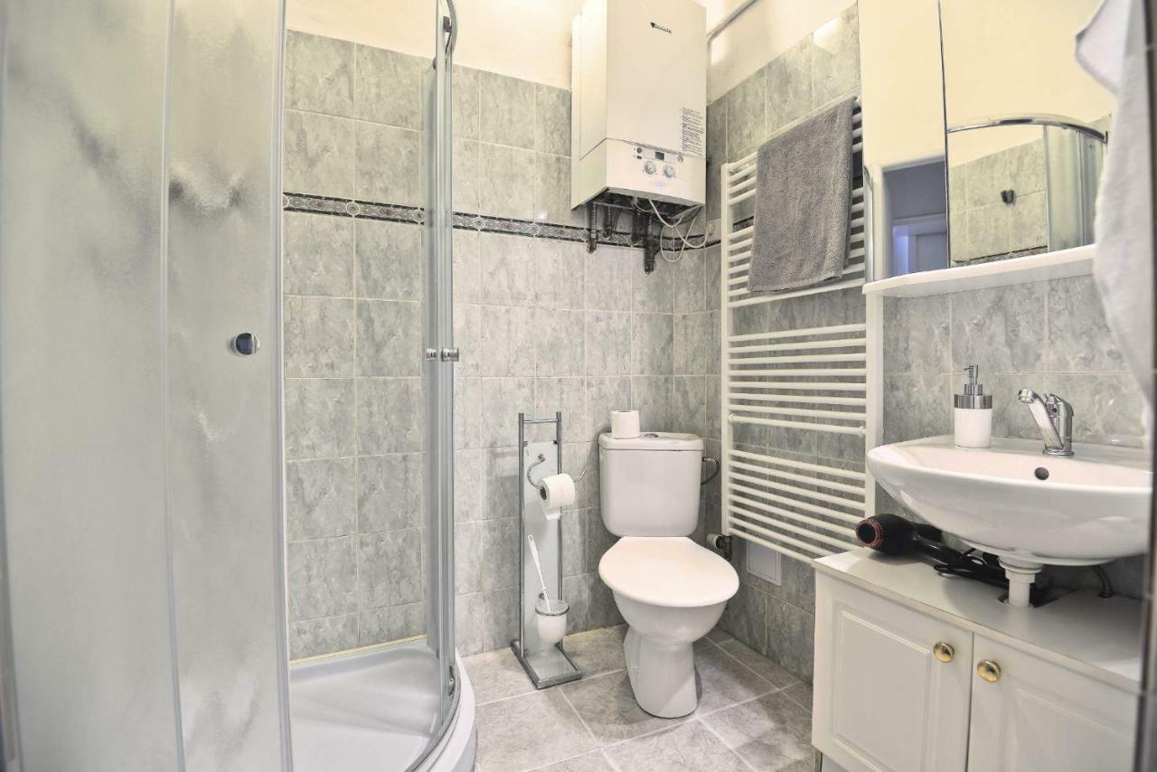 Spacious Cozy Apartments In Centre Prague Ngoại thất bức ảnh